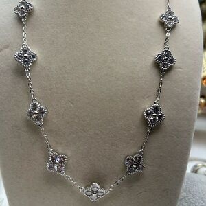 White gold 10 clover cubic zirconia Necklace